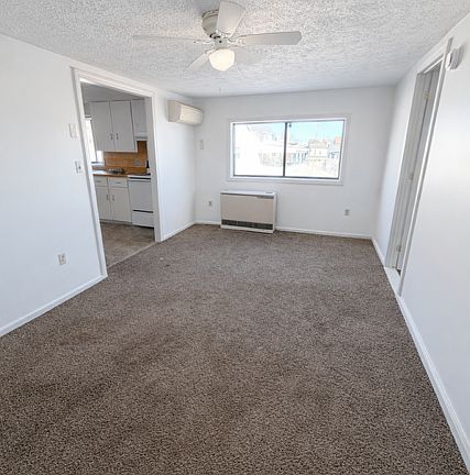 4th image of 30 Washington Ave #4
