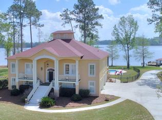 1304 River Pointe Dr, Albany, GA 31701