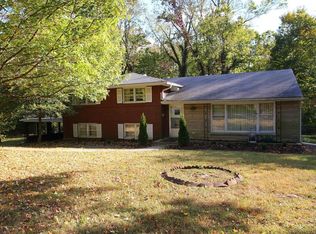 4224 Dolphin Rd, Houston Acres, KY 40220