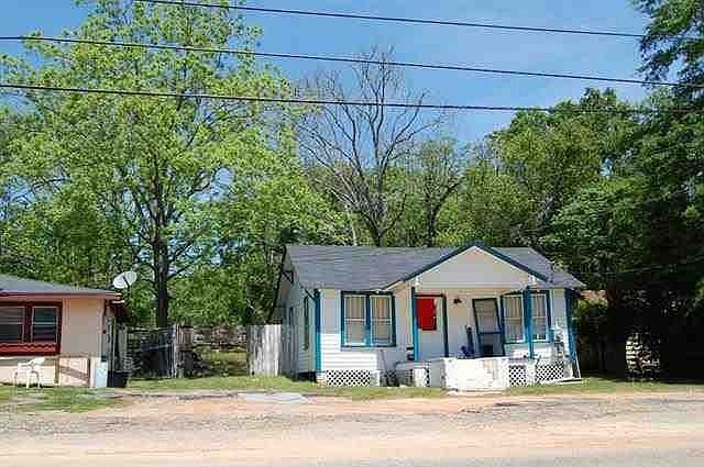 2nd image of 679 Bermuda St