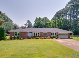 9005 Edgehill Dr SE, Huntsville, AL 35802