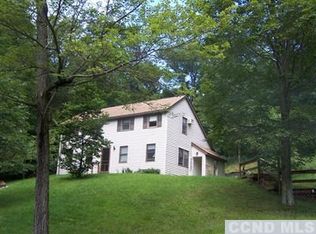 422 Angell Hill Rd, Chatham, NY 12037
