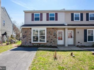 65 Dewsbury Ln, Quakertown, PA 18951