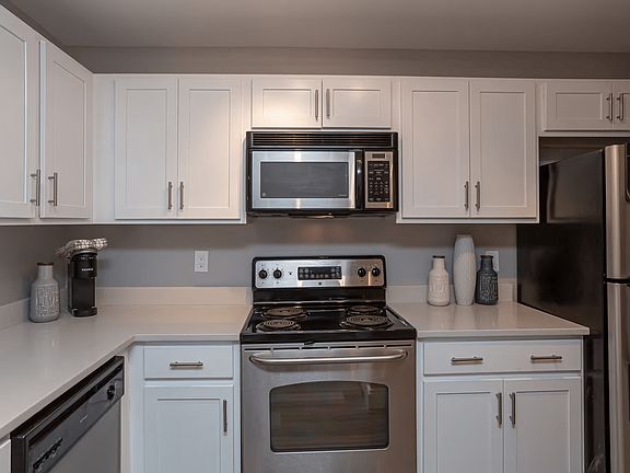 4th image of 3606 Kaliste Saloom Rd #6-615
