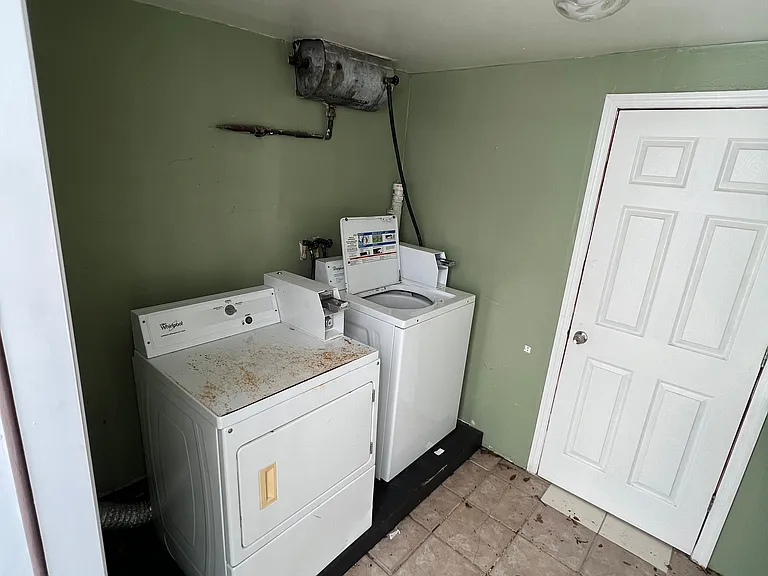 1233 Oak St NE #7 — Photo 13