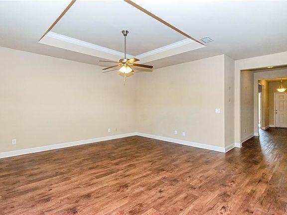 5th image of 2418 McKenzie Ct