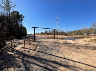 8 El Rancho Rojas Rd, Marshall, TX 75672