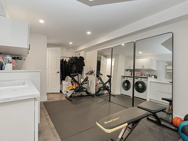 145 Shirley Ave — Photo 24