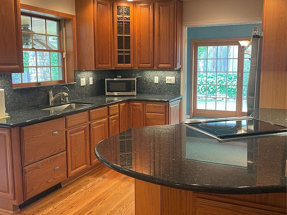 1st image of 709 Kottinger Dr