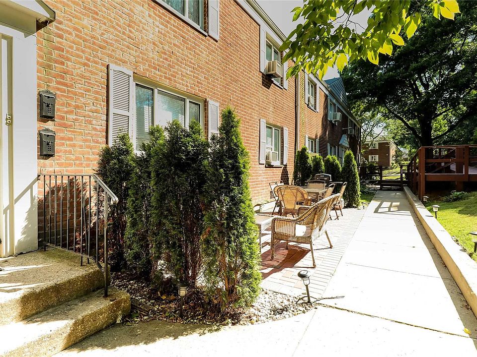 1st image of 227-10 Stronghurst Ave