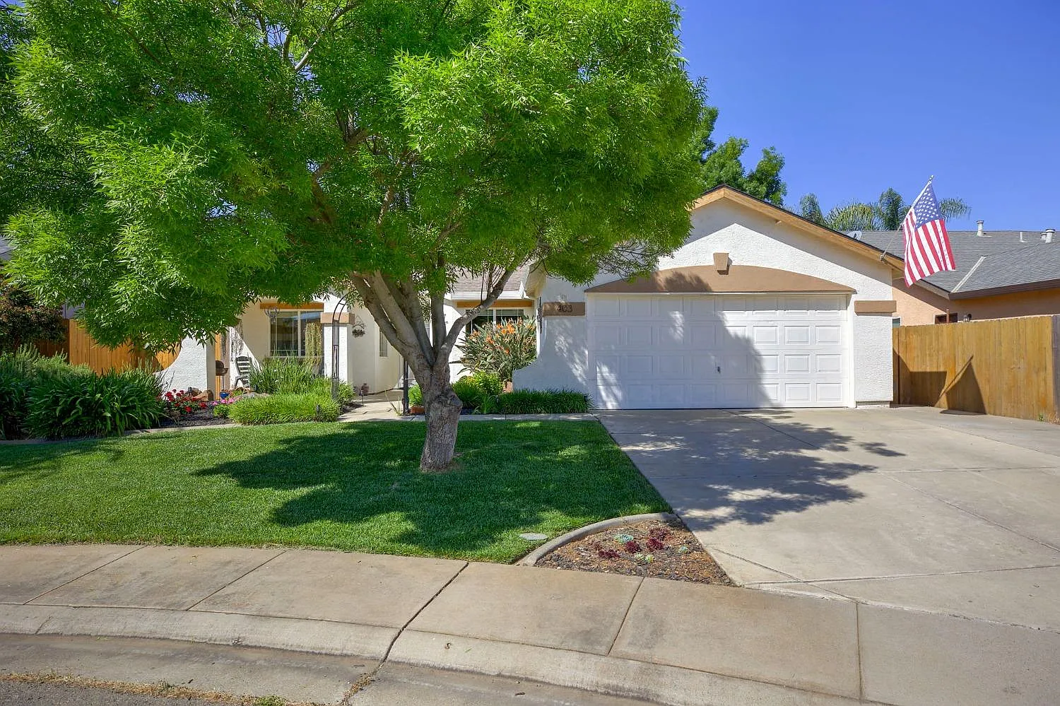 403 Donner Ct photo 1