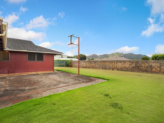 3rd image of 4123 Puaole St