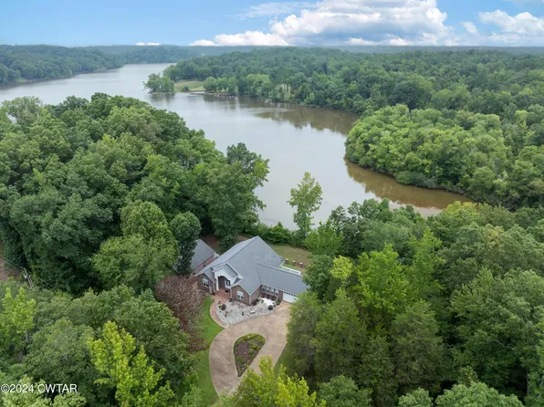 270 Fawn Ridge Rd, Parsons, TN 38363