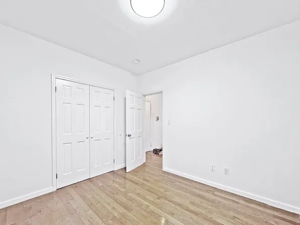 338 East 15th Street image 6 of 12