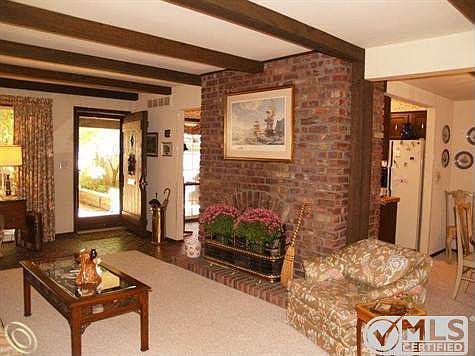 Living Room to Door