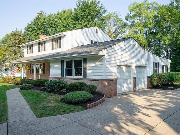 2nd image of 37 Cherrywood Dr
