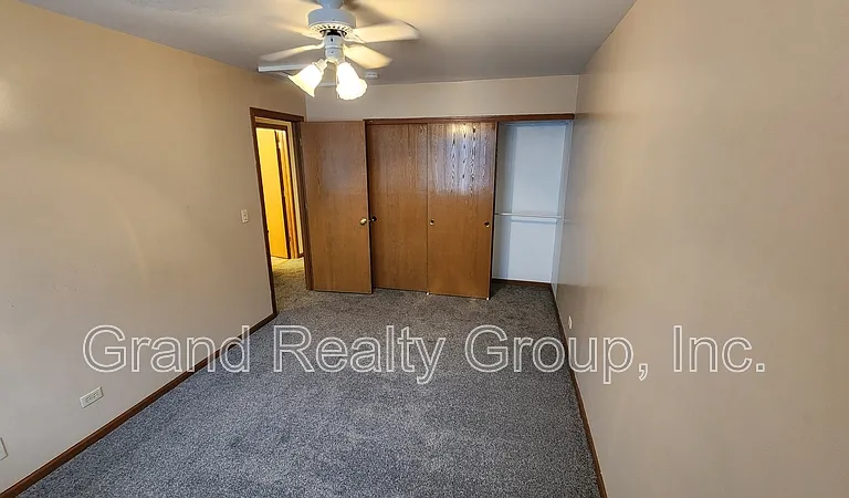 277 W Treehouse Ln — Photo 10