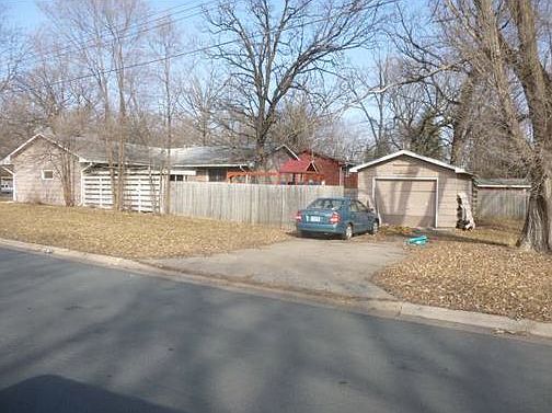 2nd image of 10311 Hummingbird St NW