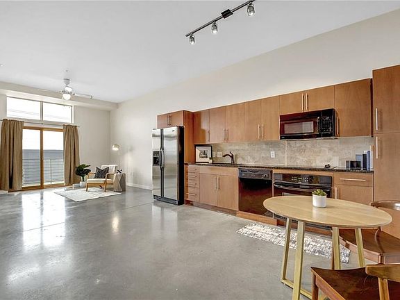 3rd image of 2124 E 6th St Unit 312