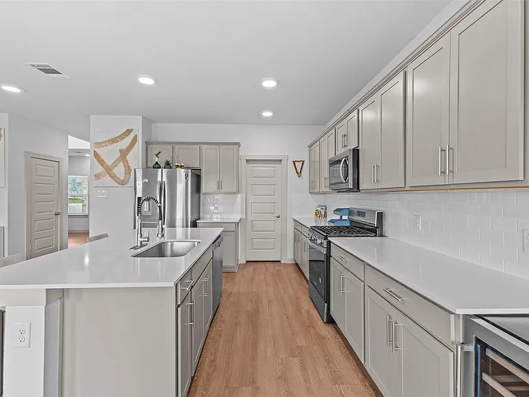 133 Folsom St — Photo 9
