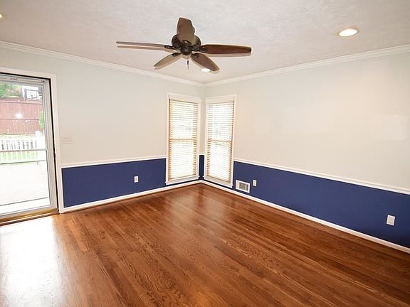 5th image of 6470 Bennington Dr