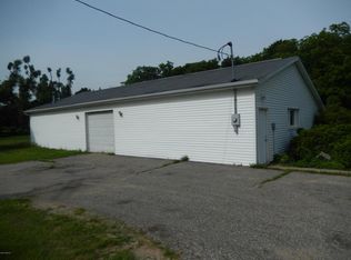 1354 S Yankee Springs Rd, Middleville, MI 49333