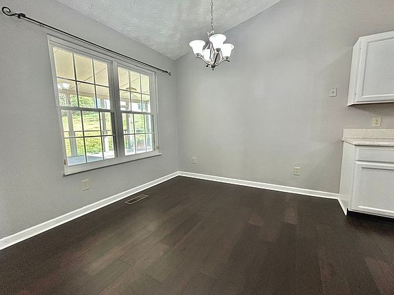4th image of 4424 Saint Lucia Ln