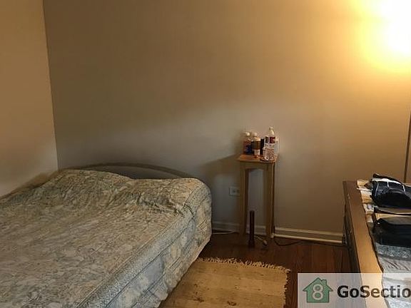 3rd image of 4753 25th Ave APT 12