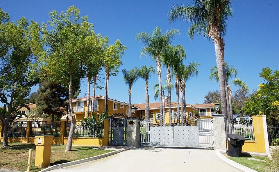 2nd image of 2717 Allman Pl