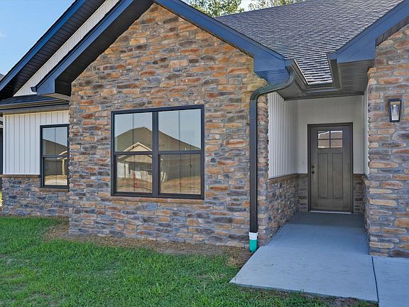 3rd image of 2750 S Caden Lane