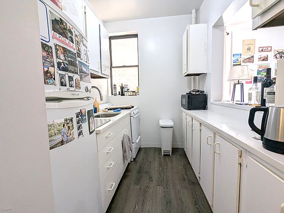 4th image of 69 W 105th St APT 3C