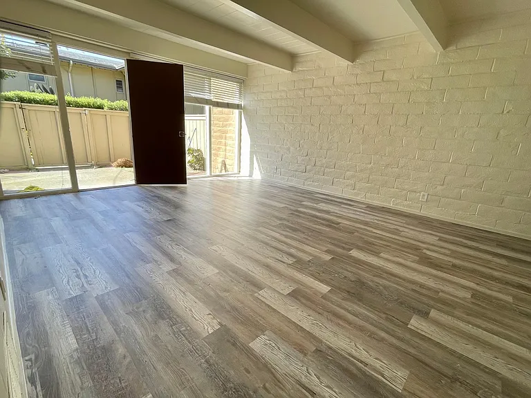 451 Dela Vina Ave #401 — Photo 1