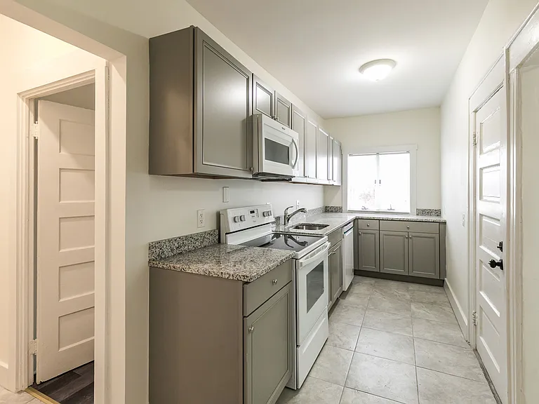 1207 Madison St #1 — Photo 27