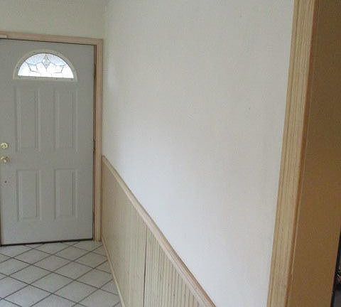 2nd image of 3621 S Ainsworth Ave