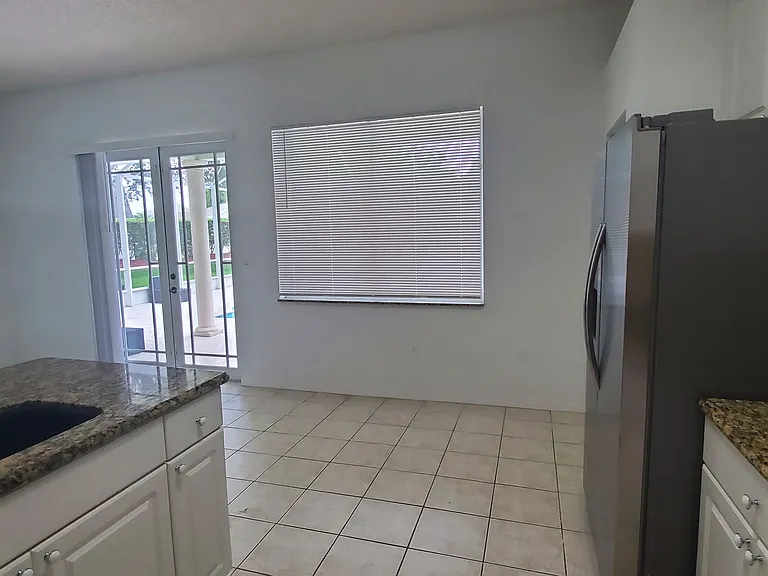 420 SE 23rd Ln — Photo 63