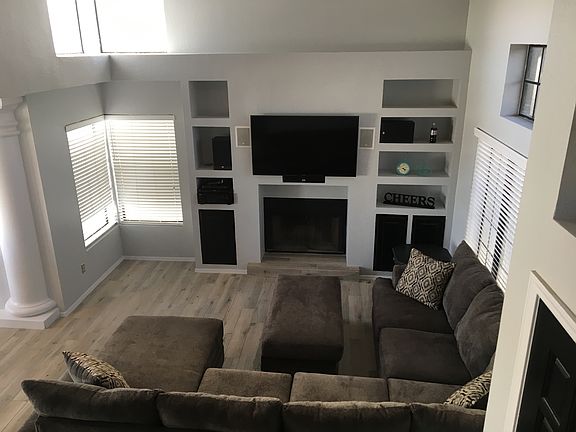 4th image of 3314 E Topeka Dr