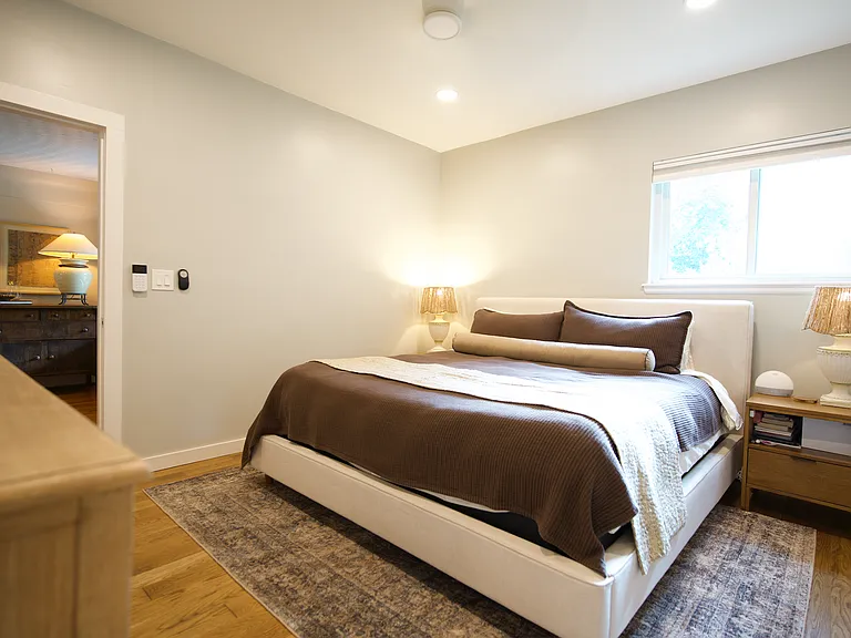4320 Winona Ct — Photo 18