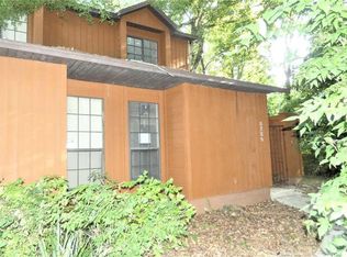 5755 SW 10th Pl, Gainesville, FL 32607