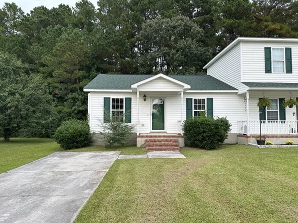 338 Winners Cir N, Jacksonville, NC 28546