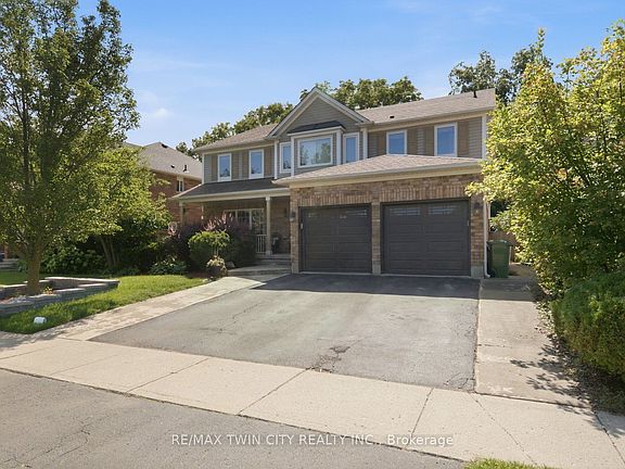 2nd image of 33 Hunter Way