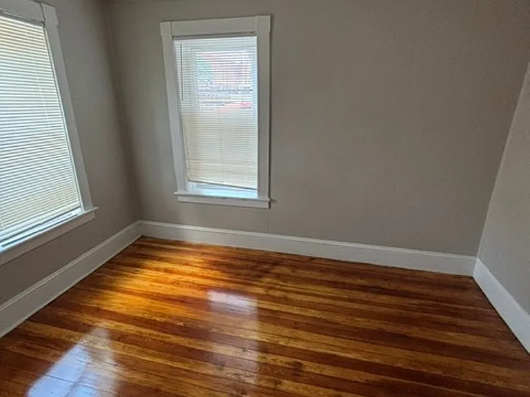 91 E Park St — Photo 6