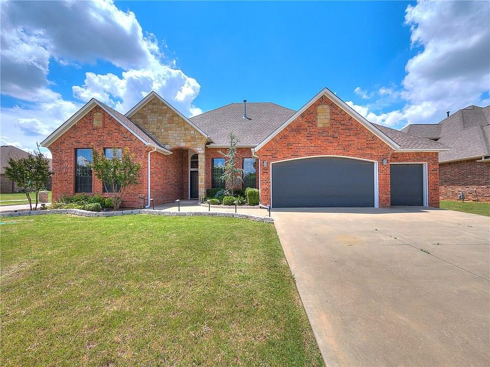 1st image of 1020 Justin Dr