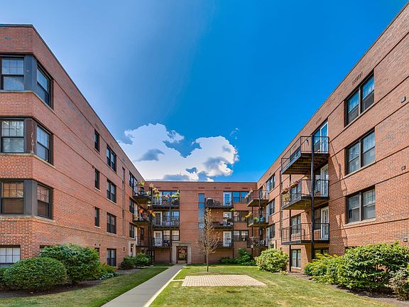2nd image of 5226 N Campbell Ave APT 2B