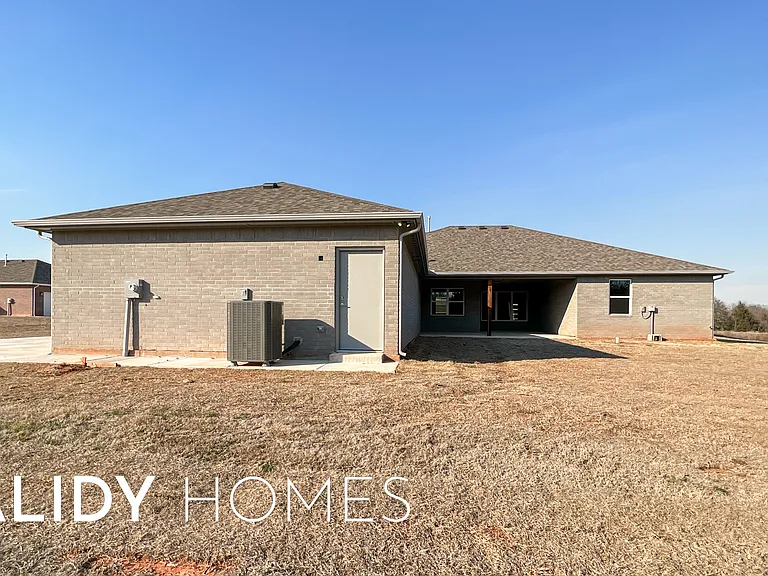 17640 Natalie Ct — Photo 47