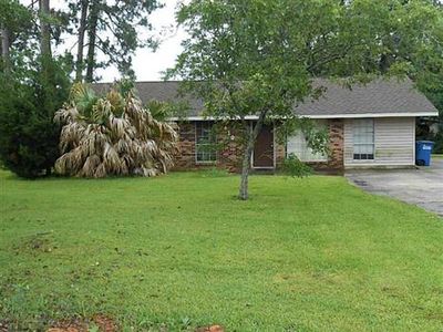 410 Champagne Cir, Lake Charles, LA, 70611