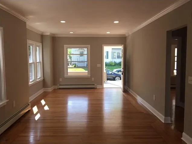 3 bed, 1398 sqft, $3,200 — Photo 2