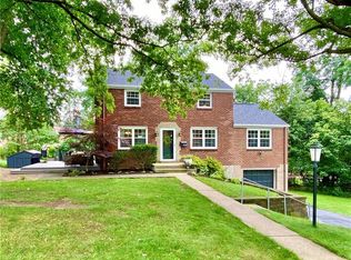 1011 Conestoga Dr, Bethel Park, PA 15102