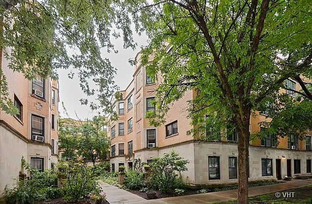 1st image of 1223 W Granville Ave APT 3A