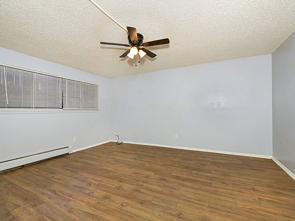 4th image of 112 Bonfoy Ave APT 6