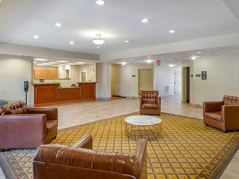 Lobby and Guest Check-in